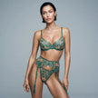 Dripdrip Jewel-Flora: Crystal-Accented Floral Embroidery Underwire Set dripdrip