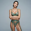 Dripdrip Jewel-Flora: Crystal-Accented Floral Embroidery Underwire Set dripdrip